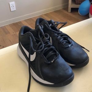 Nike Womens Basketball Shoes